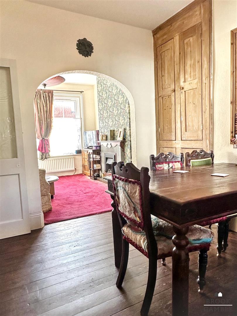 2 Bedroom House - Mid Terrace. Lower Road in Eastbourne, East Sussex 6